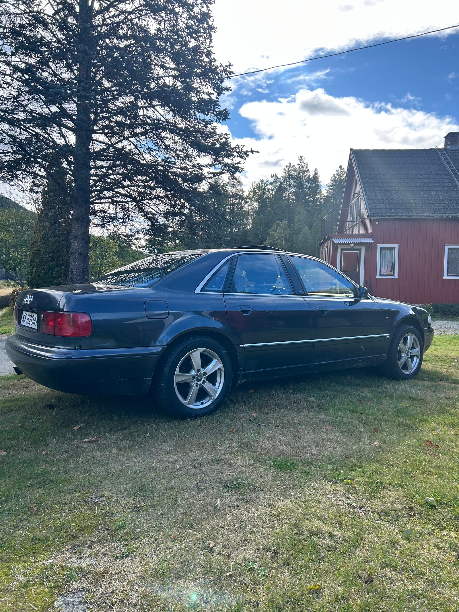 Audi A8 2.8 V6 quattro Automatic, 4-trins, 174ps, 1995