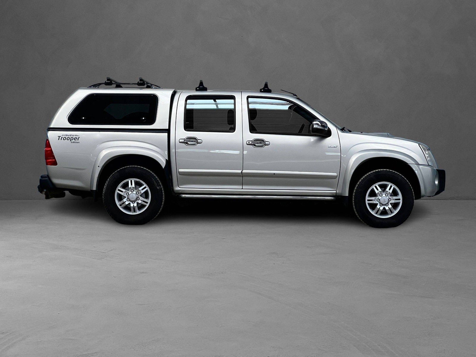 Isuzu D-Max Single Cab 3.0 4WD Automatic, 163hp, 2011