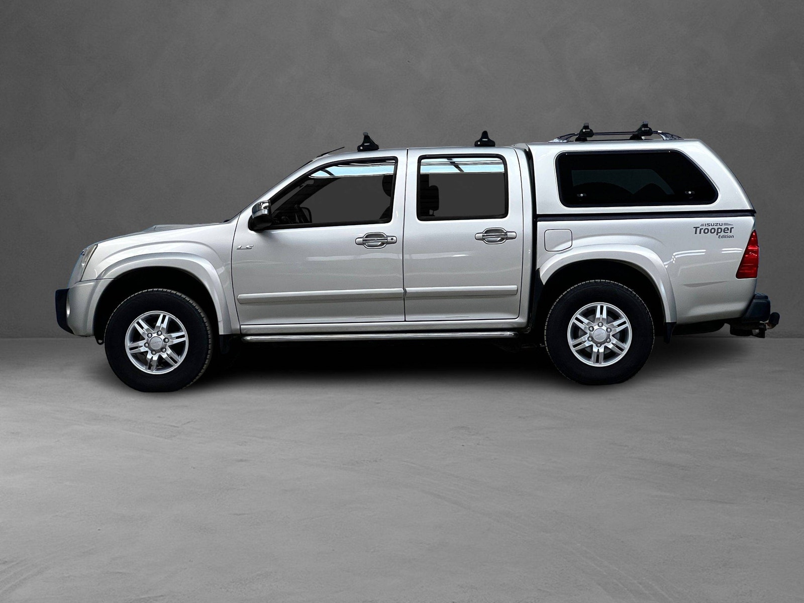 Isuzu D-Max Single Cab 3.0 4WD Automatic, 163hp, 2011
