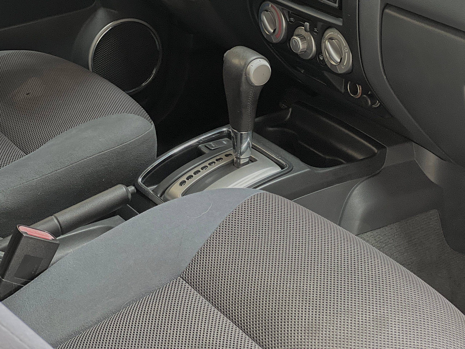 Isuzu D-Max Single Cab 3.0 4WD Automatic, 163hp, 2011