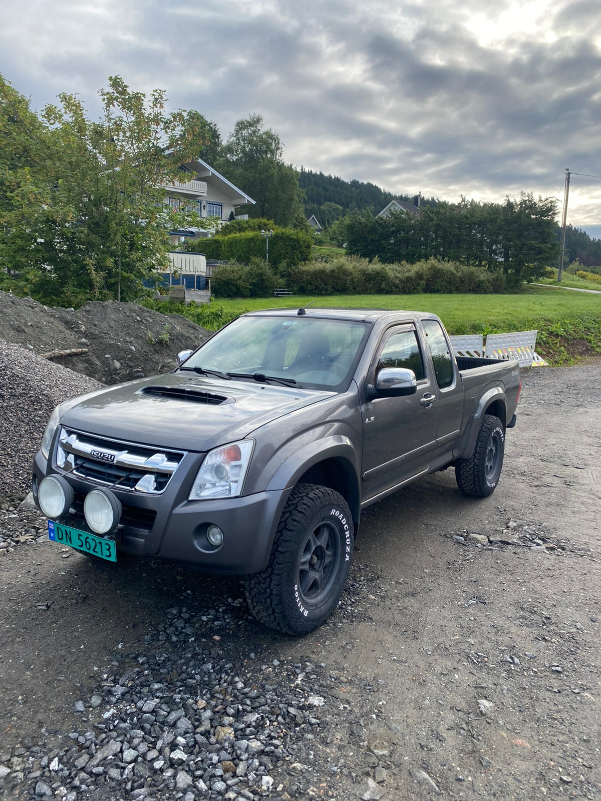 Isuzu D-Max Single Cab 3.0 4WD Automatic, 163hp, 2011