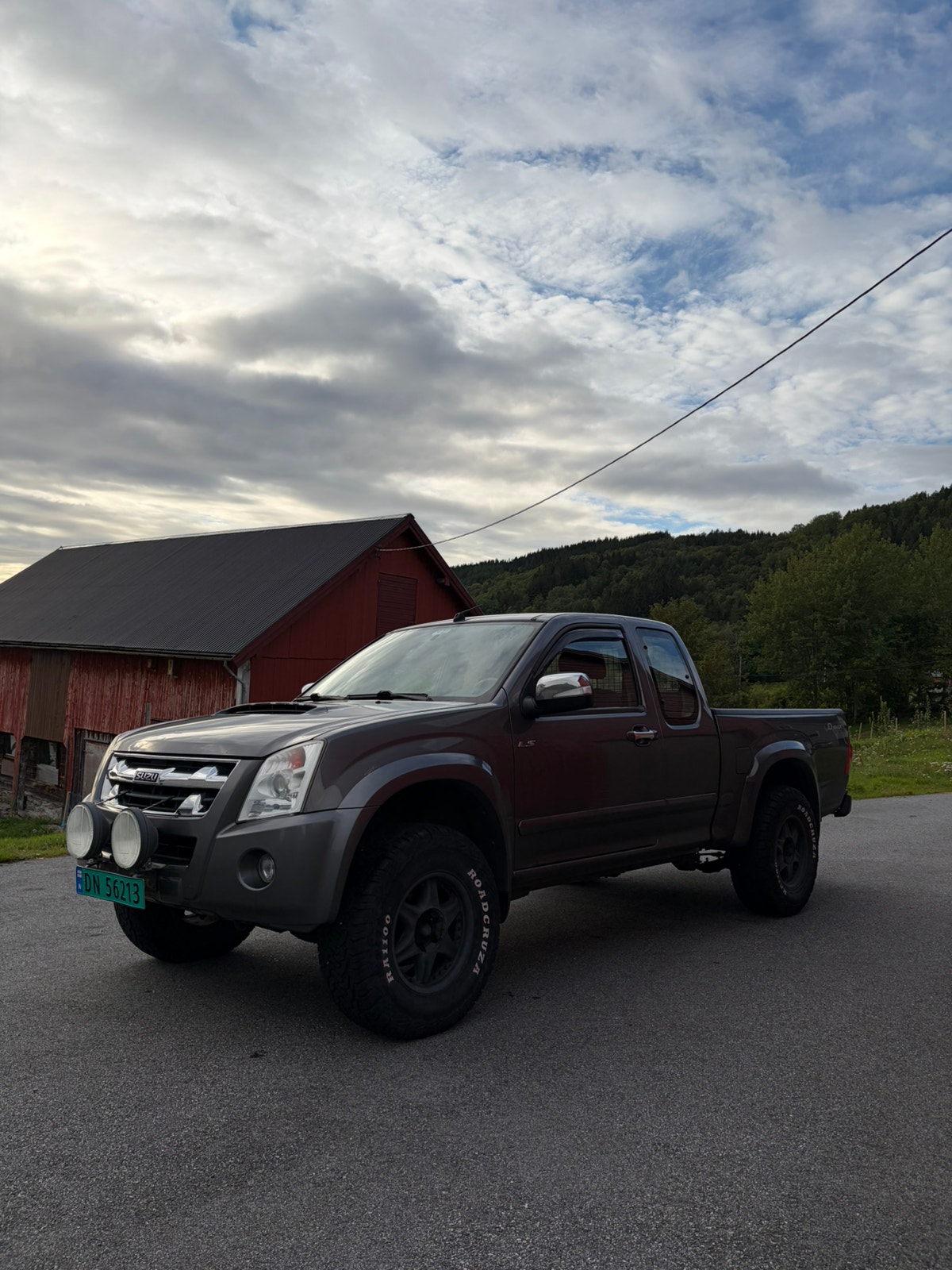 Isuzu D-Max Single Cab 3.0 4WD Automatic, 163hp, 2011