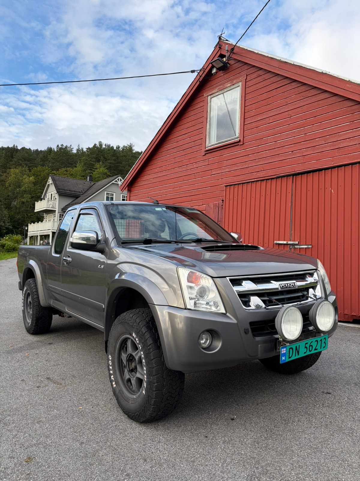 Isuzu D-Max Single Cab 3.0 4WD Automatic, 163hp, 2011