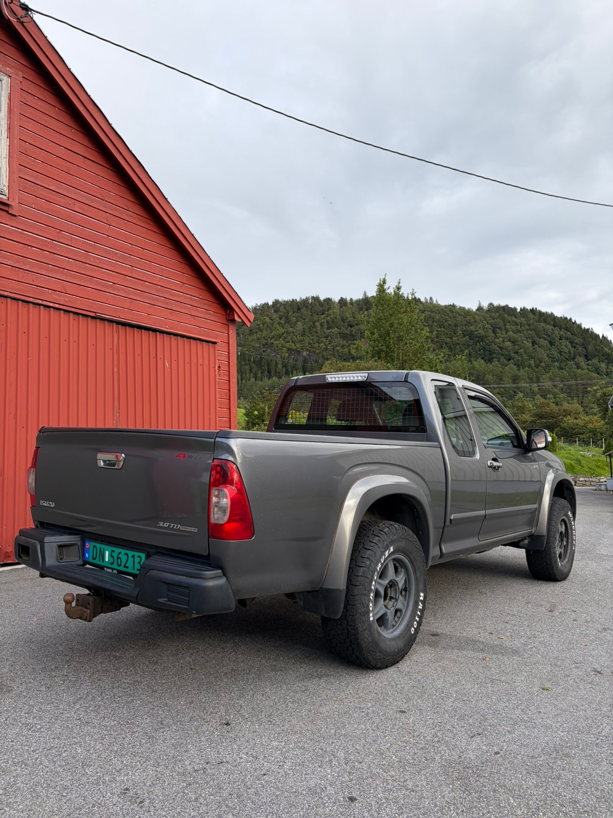 Isuzu D-Max Single Cab 3.0 4WD Automatic, 163hp, 2011