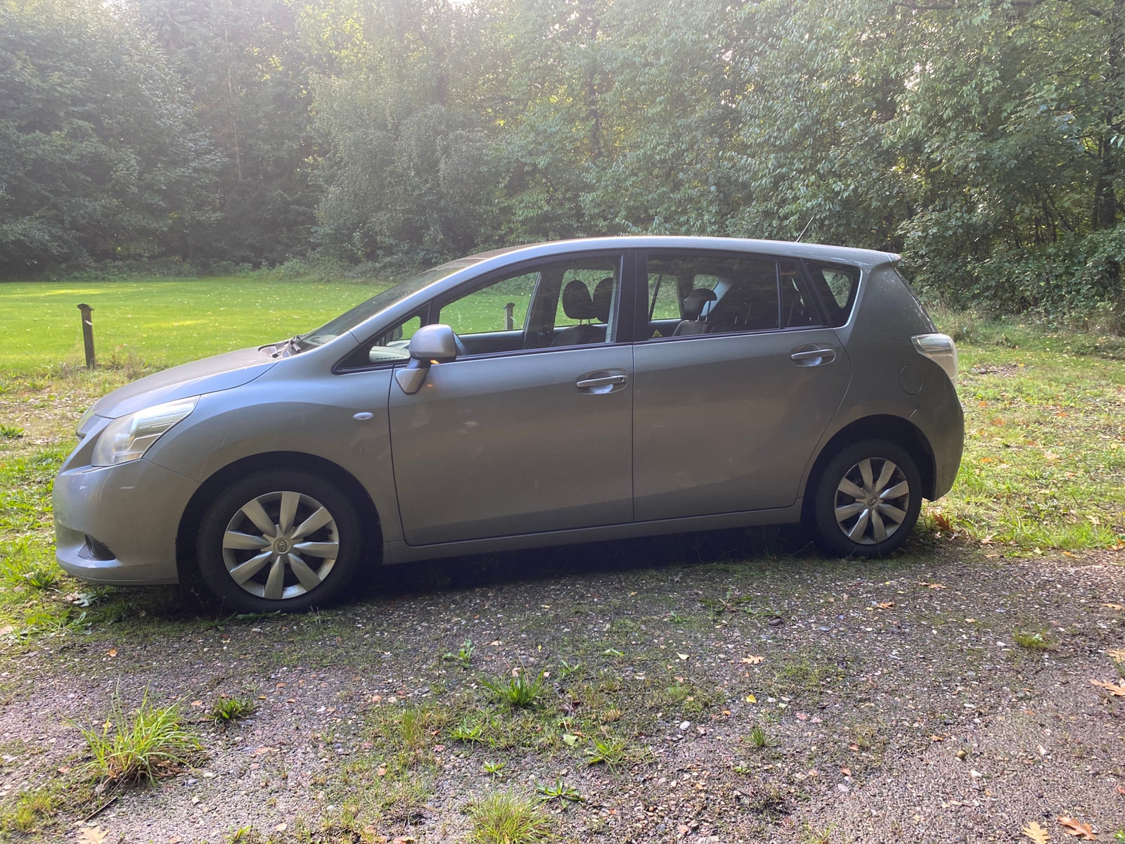 Toyota Verso 2.0 D-4D Manual, 126hp, 2010
