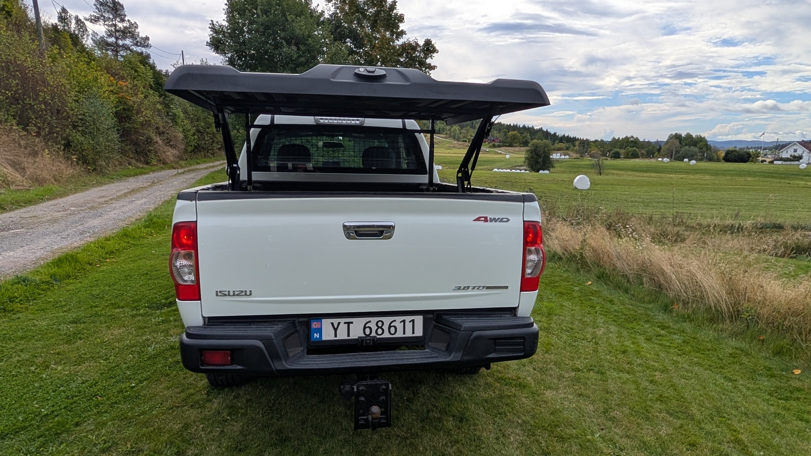 Isuzu D-Max Single Cab 3.0 4WD Automatic, 163hp, 2011