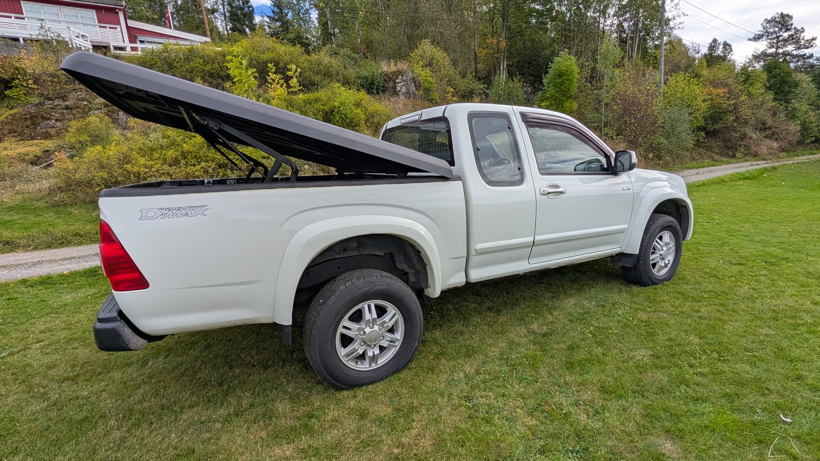 Isuzu D-Max Single Cab 3.0 4WD Automatic, 163hp, 2011