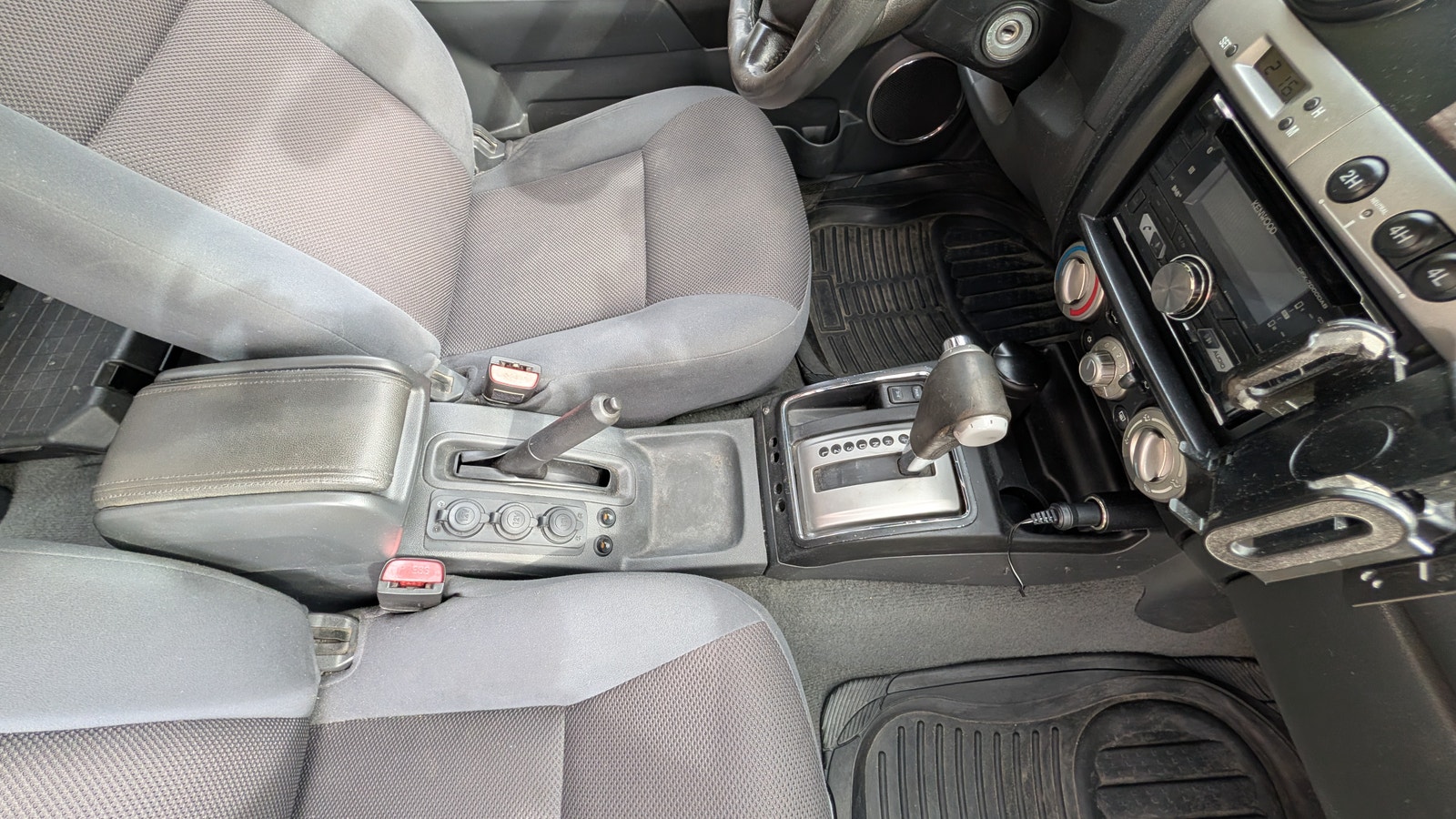 Isuzu D-Max Single Cab 3.0 4WD Automatic, 163hp, 2011