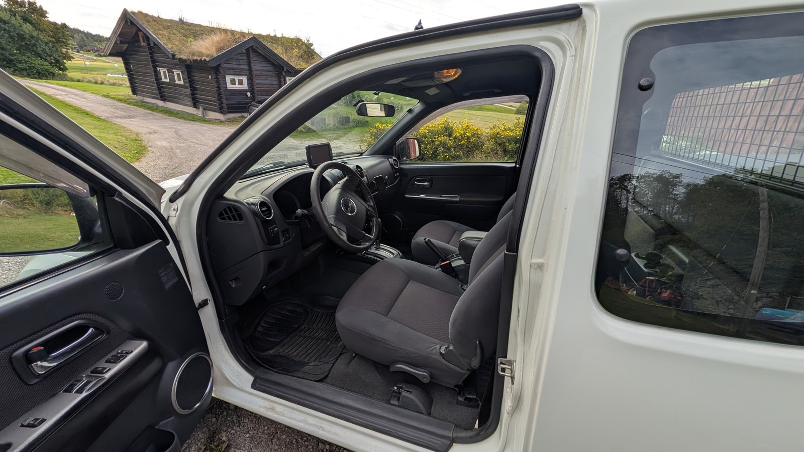 Isuzu D-Max Single Cab 3.0 4WD Automatic, 163hp, 2011