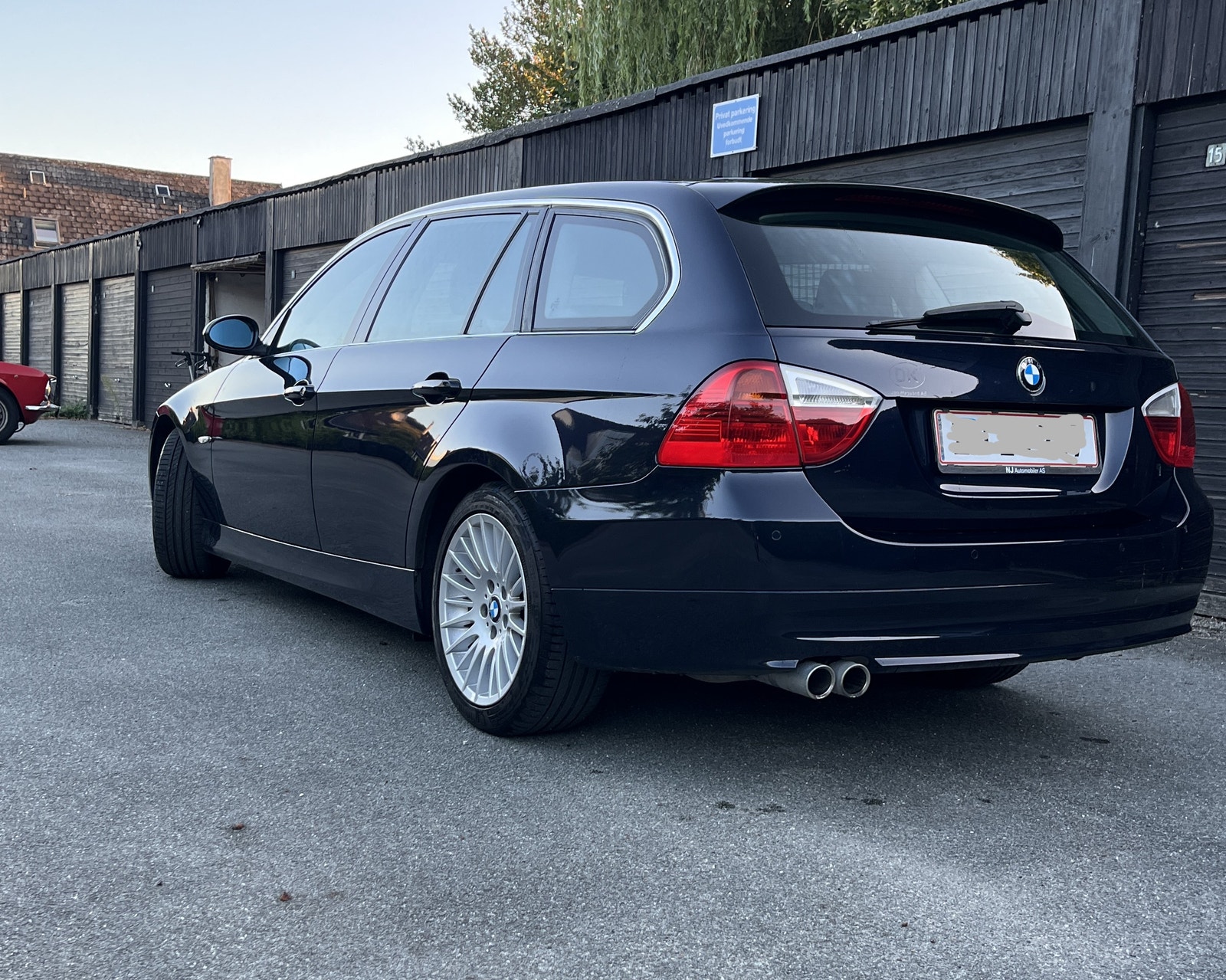 BMW 325d Touring Manual, 6-trins, 197ps, 2008