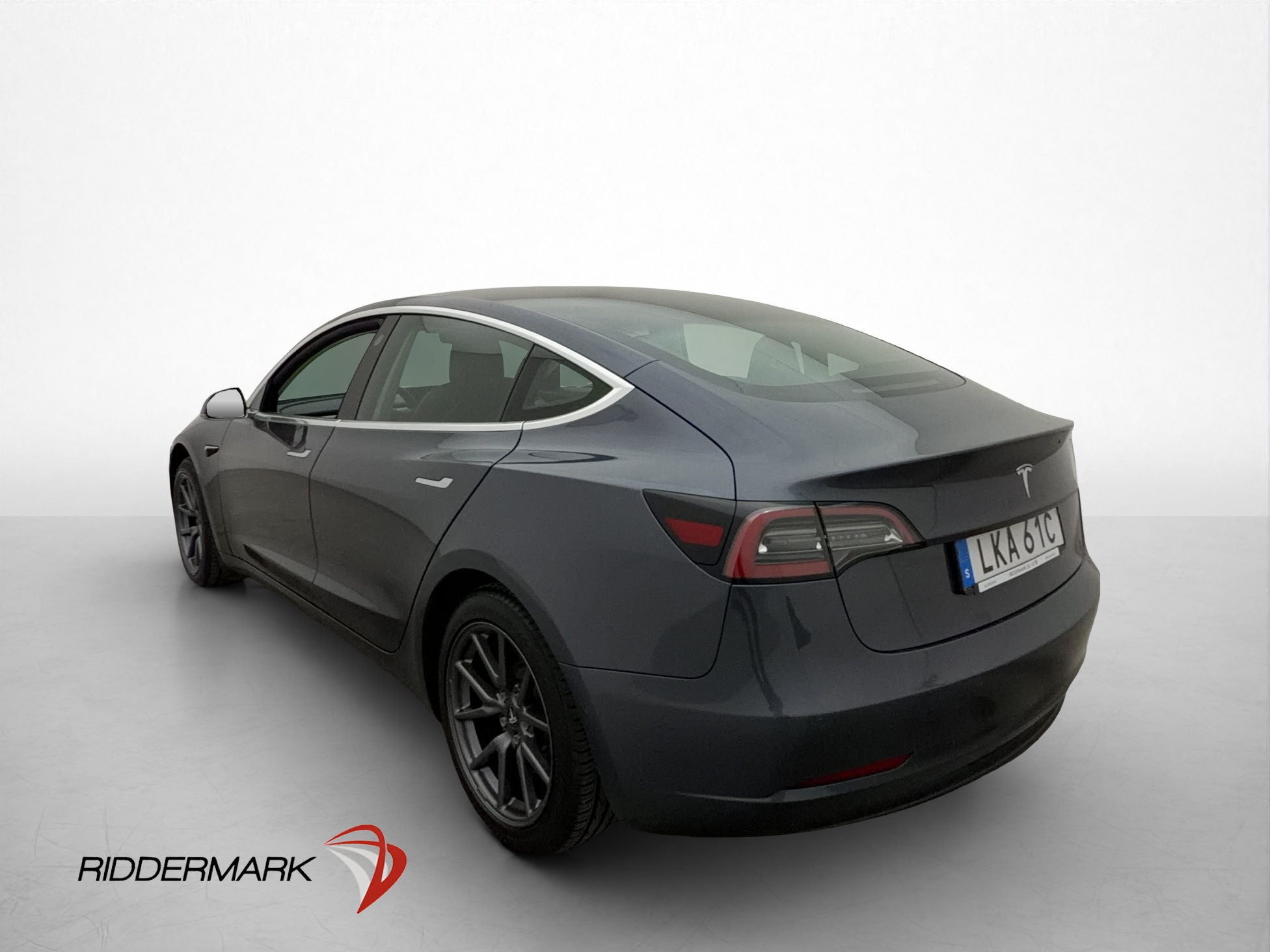 Tesla Model 3 Standard Range Plus, 325hp, 2020