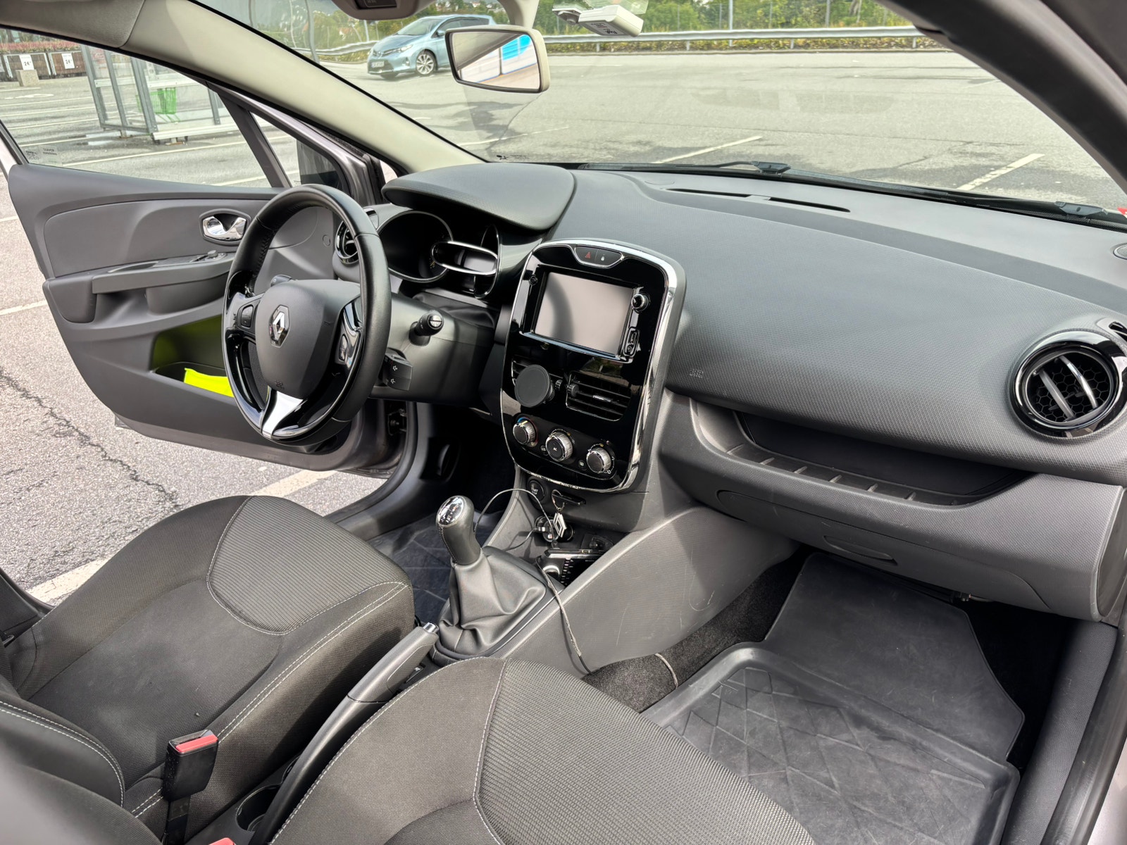 Renault Clio 0.9 TCe Manual, 5-trins, 90ps, 2013