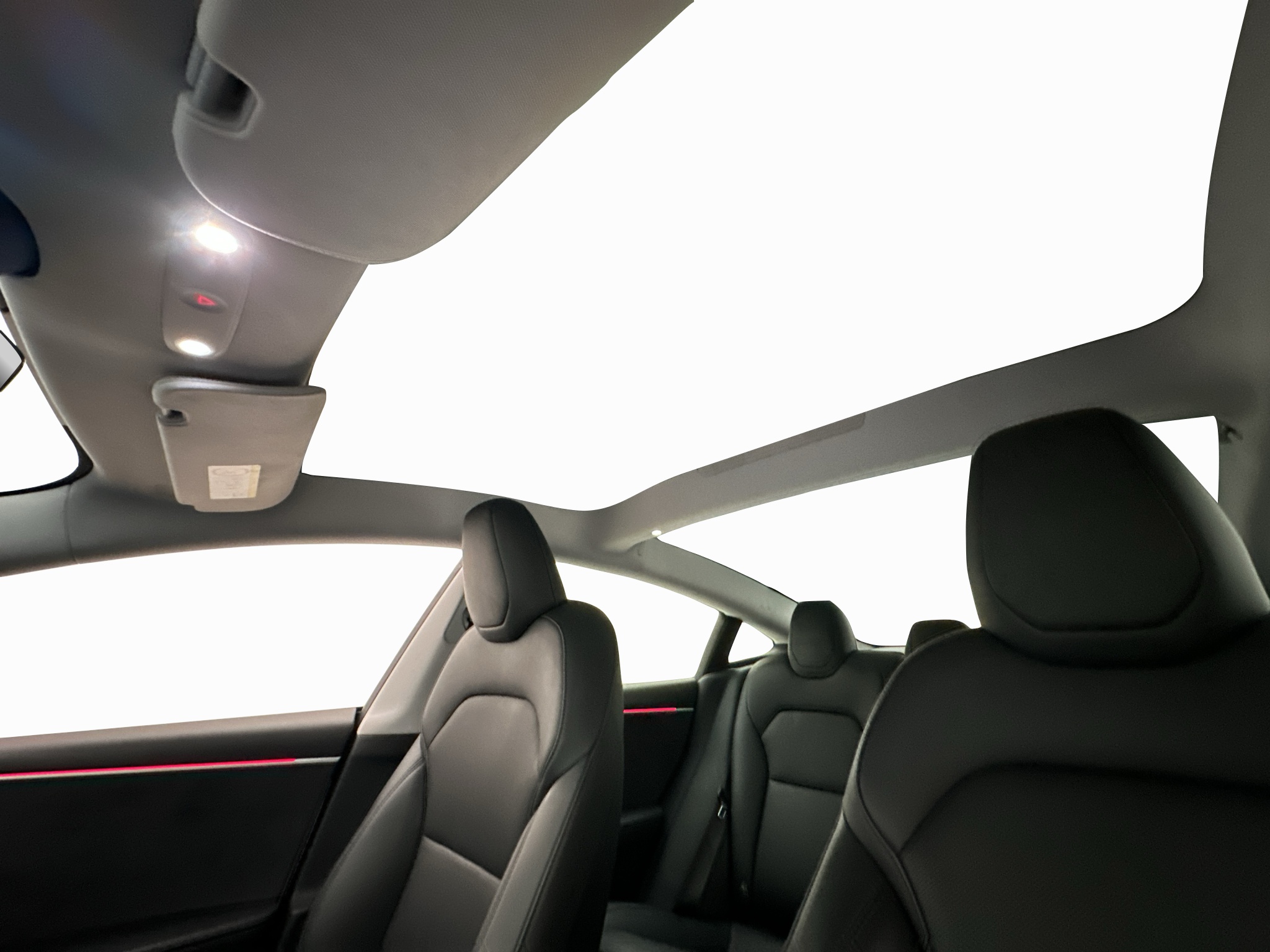 Tesla Model 3 Long Range AWD, 498ps, 2024