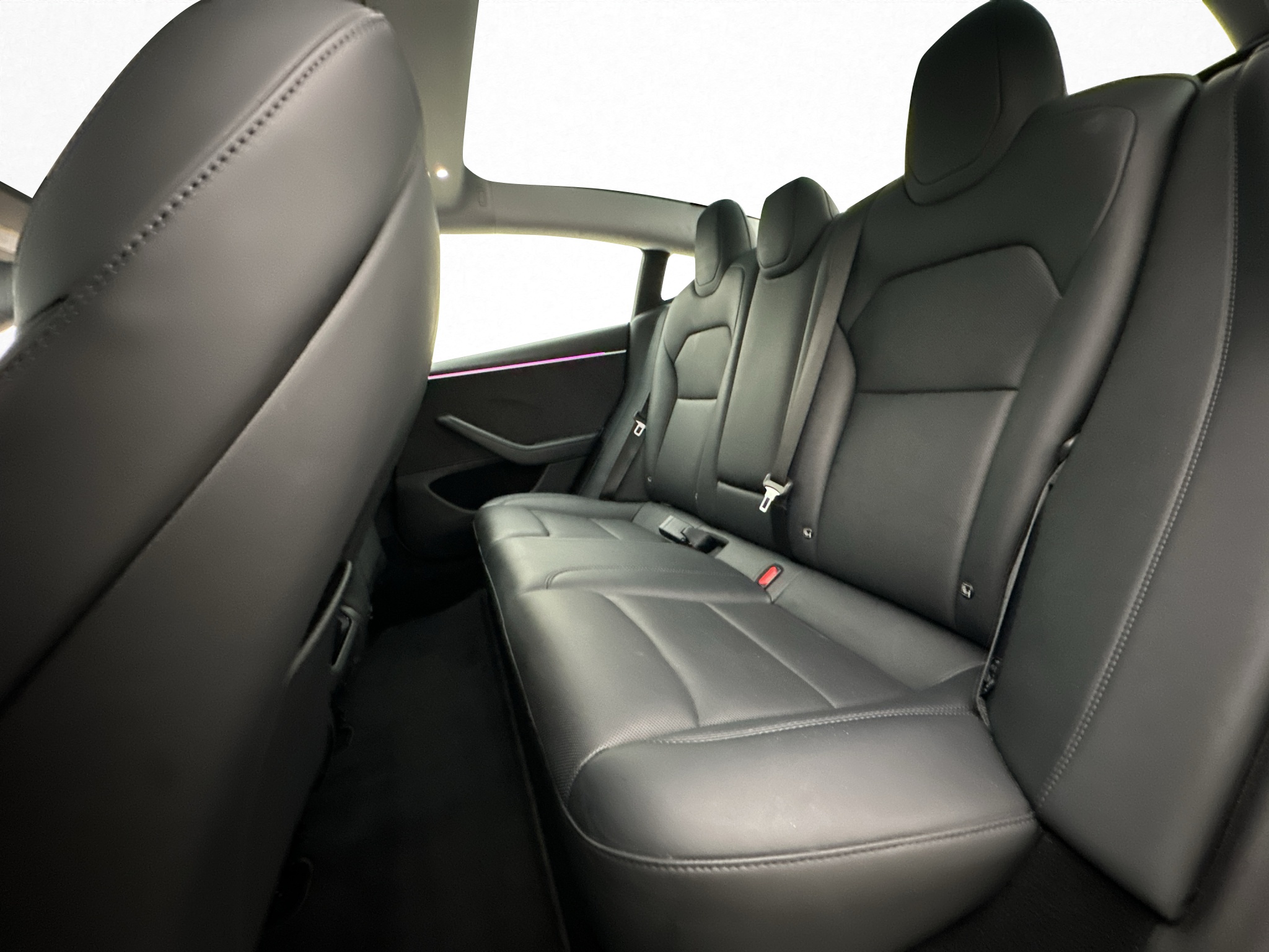 Tesla Model 3 Long Range AWD, 498ps, 2024