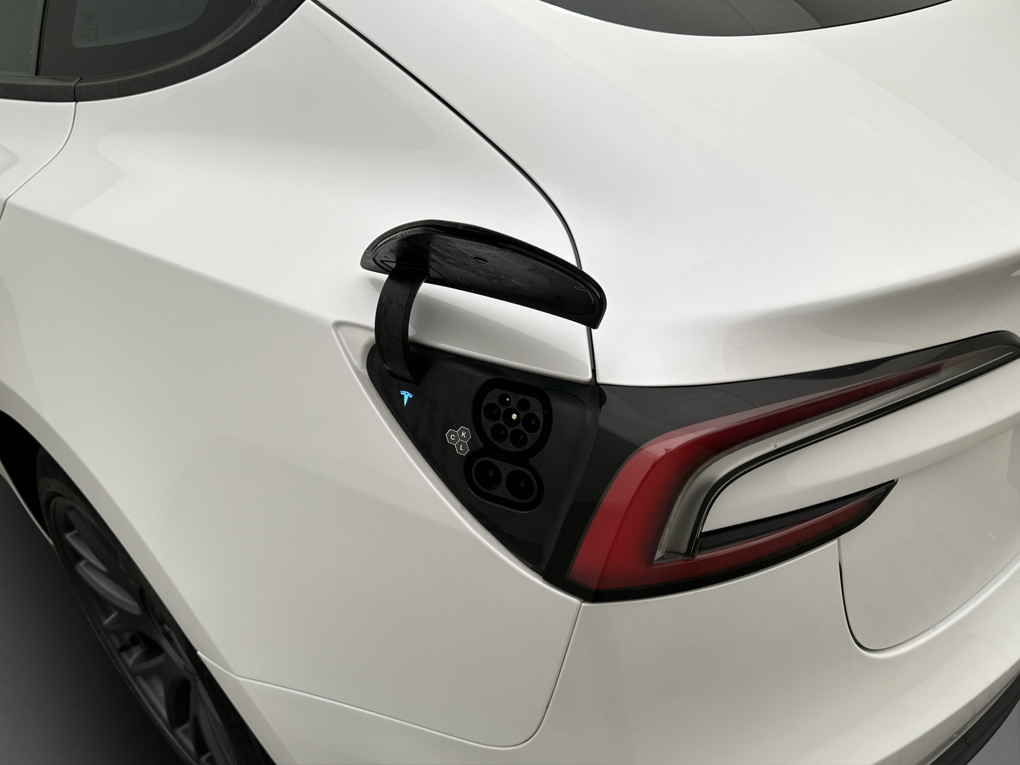 Tesla Model 3 Long Range AWD, 498ps, 2024