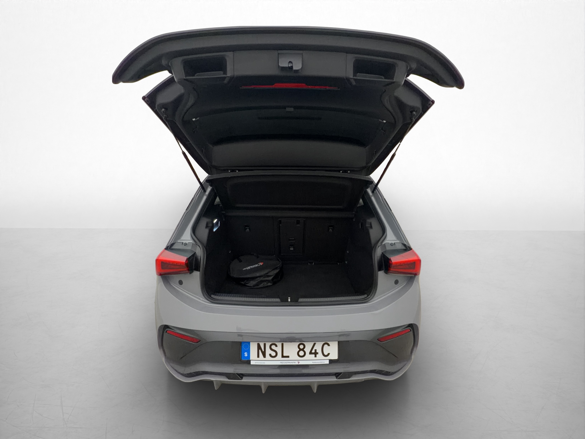 CUPRA Born e-boost 77, 231hp, 2022
