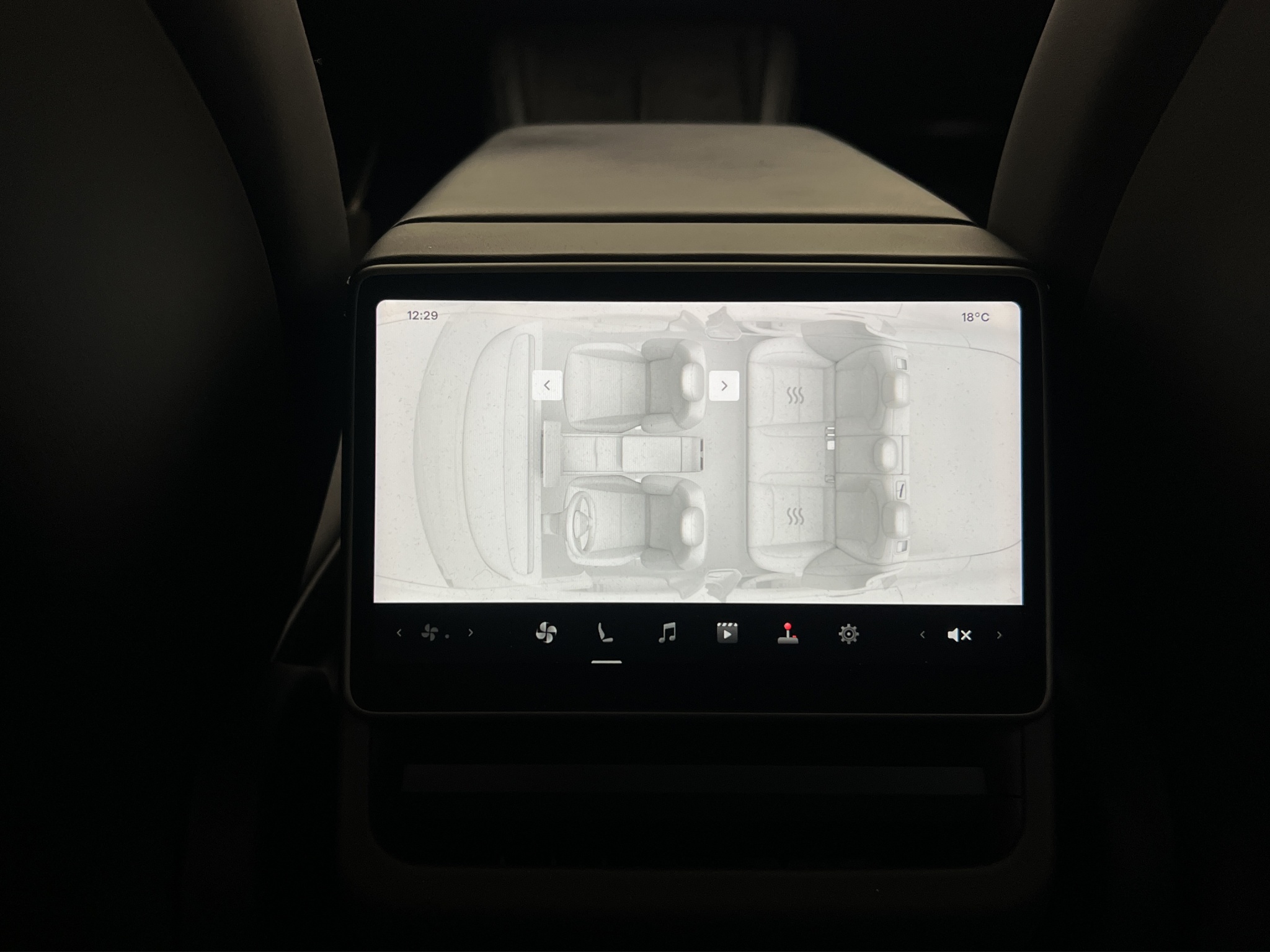 Tesla Model 3 Standard Range, 283hk, 2024