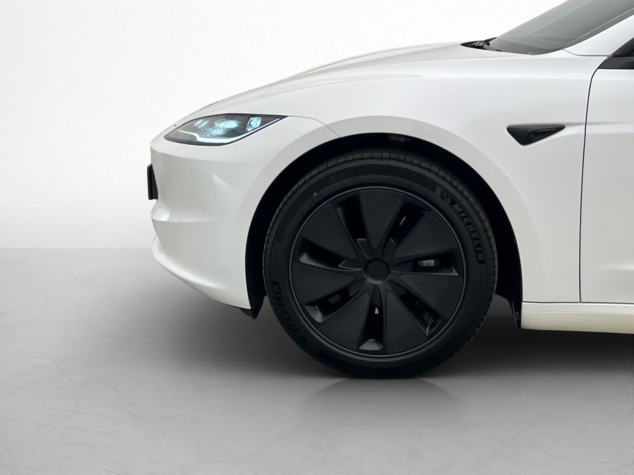 Tesla Model 3 Standard Range, 283hk, 2024