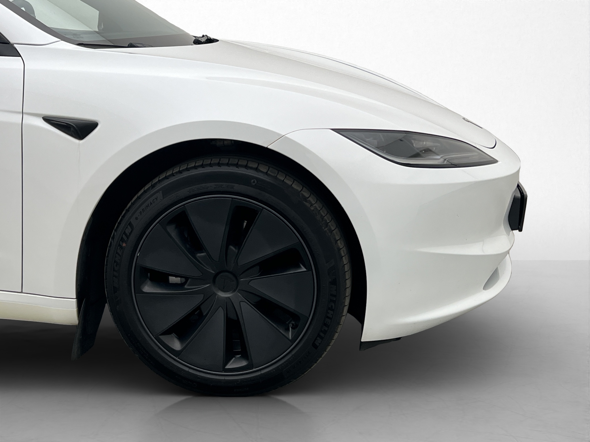 Tesla Model 3 Standard Range, 283hk, 2024