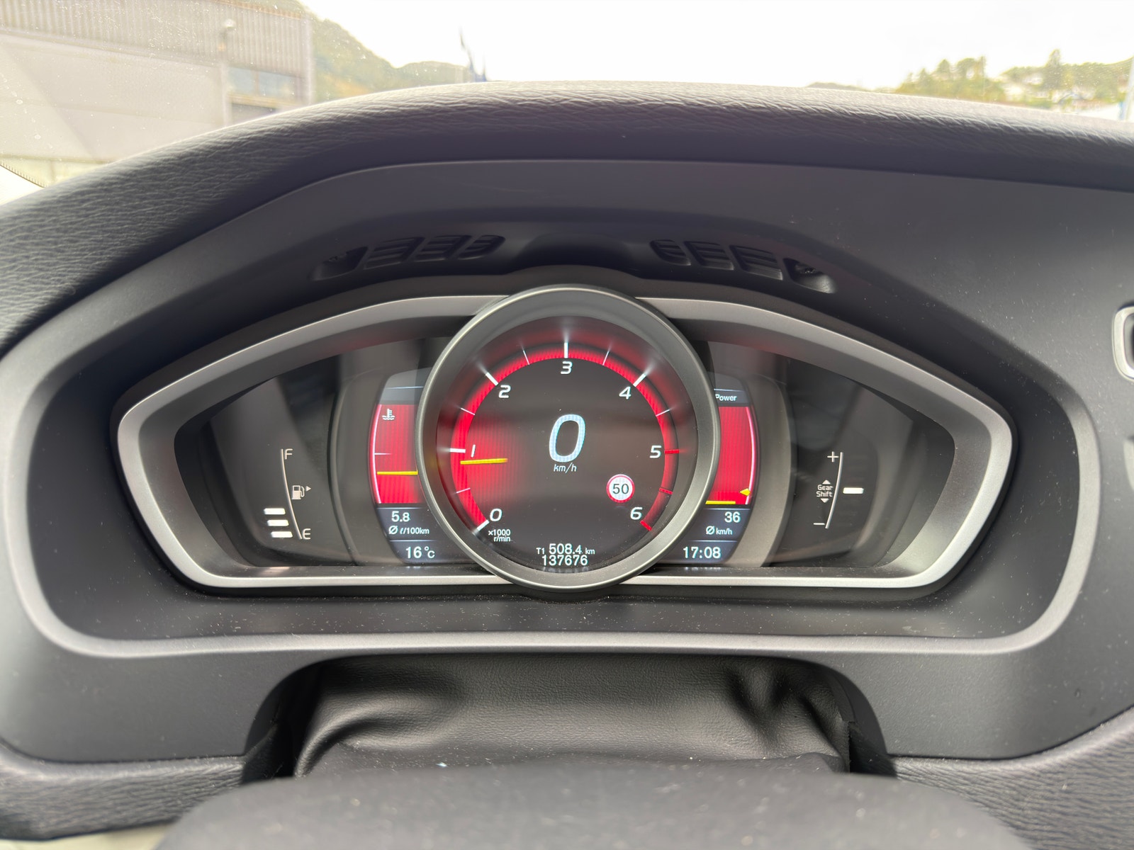 Volvo V40 D2 Manual, 6-trins, 115ps, 2013