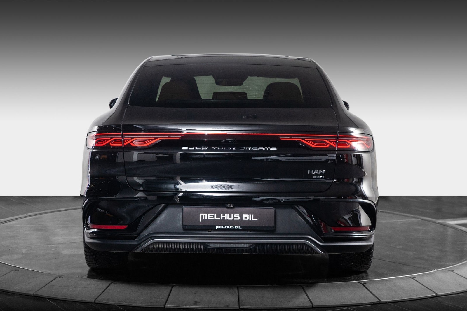 BYD Han EV AWD, 517hp, 2022