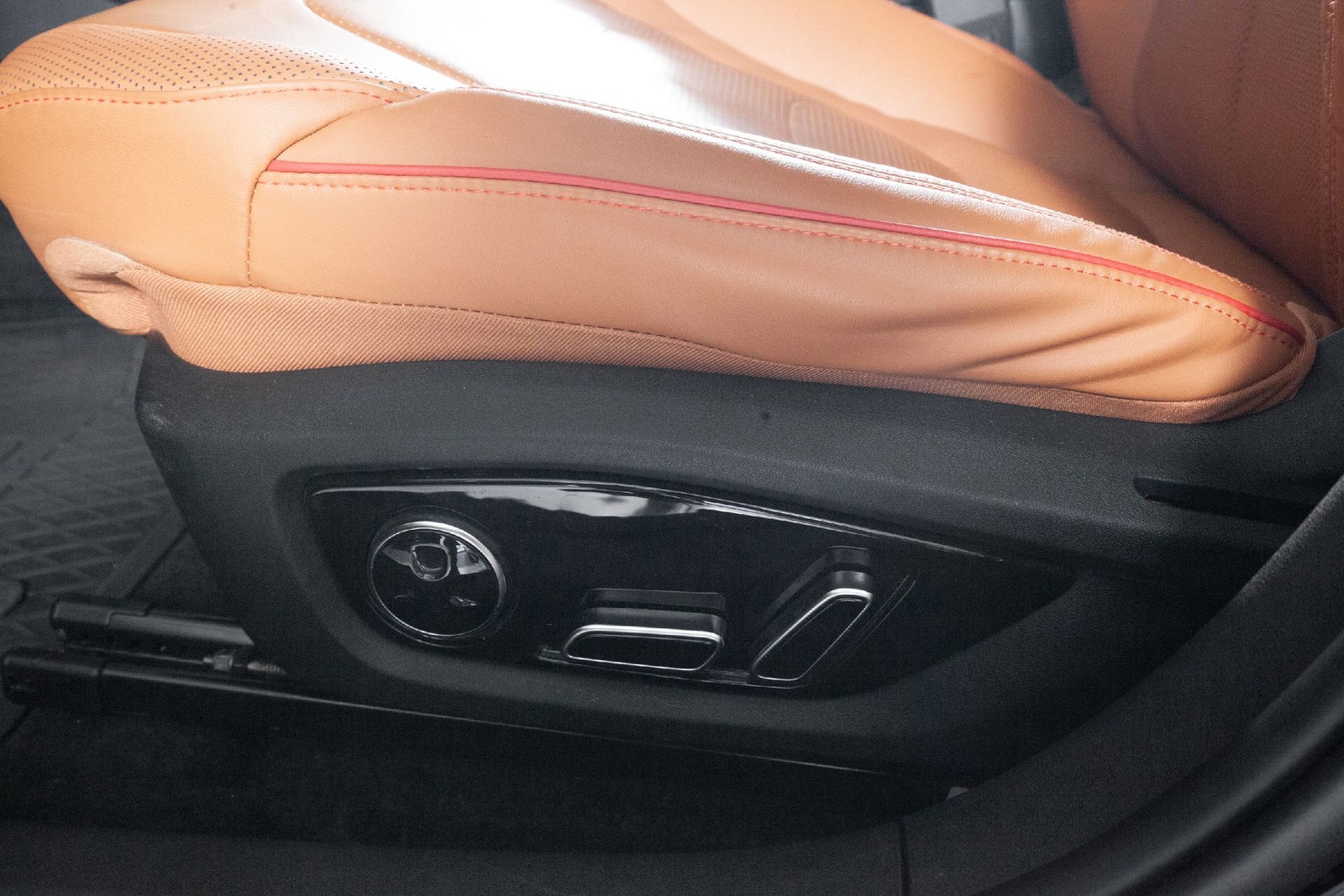 BYD Han EV AWD, 517hp, 2022