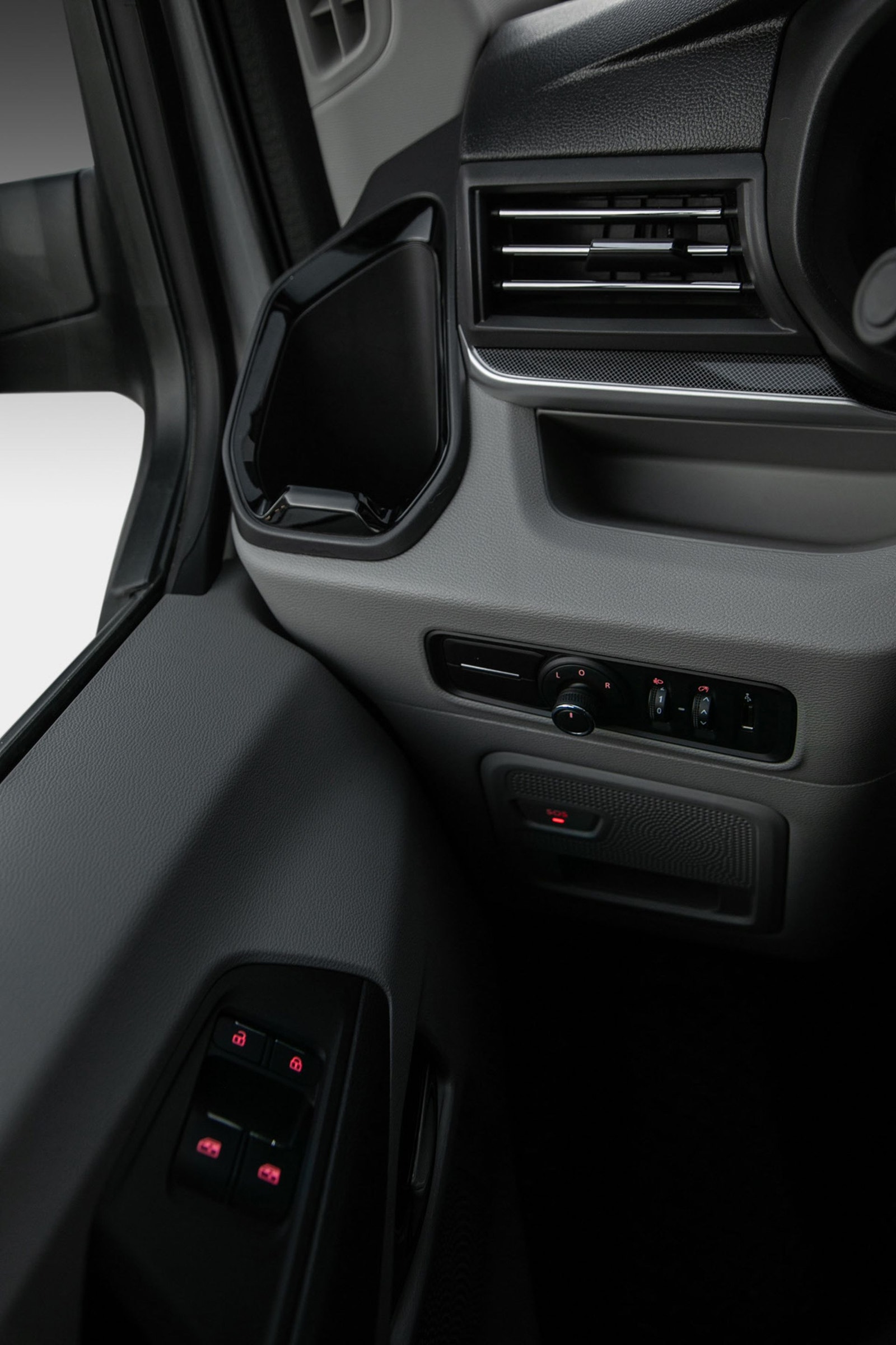 Maxus e-Deliver 9 72 kWh, 204ps, 2023