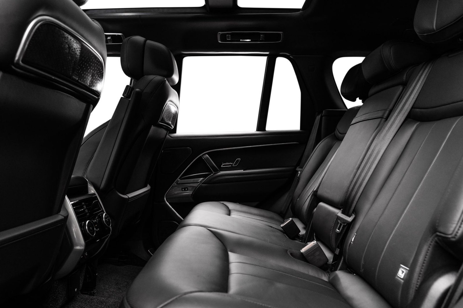 Land Rover Range Rover P550e Automatic, 550hp, 2025