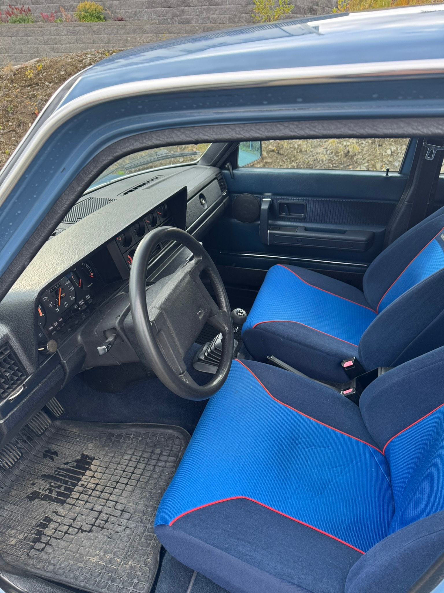 Volvo 244 2.1 Manual, 4-trins, 106ps, 1981