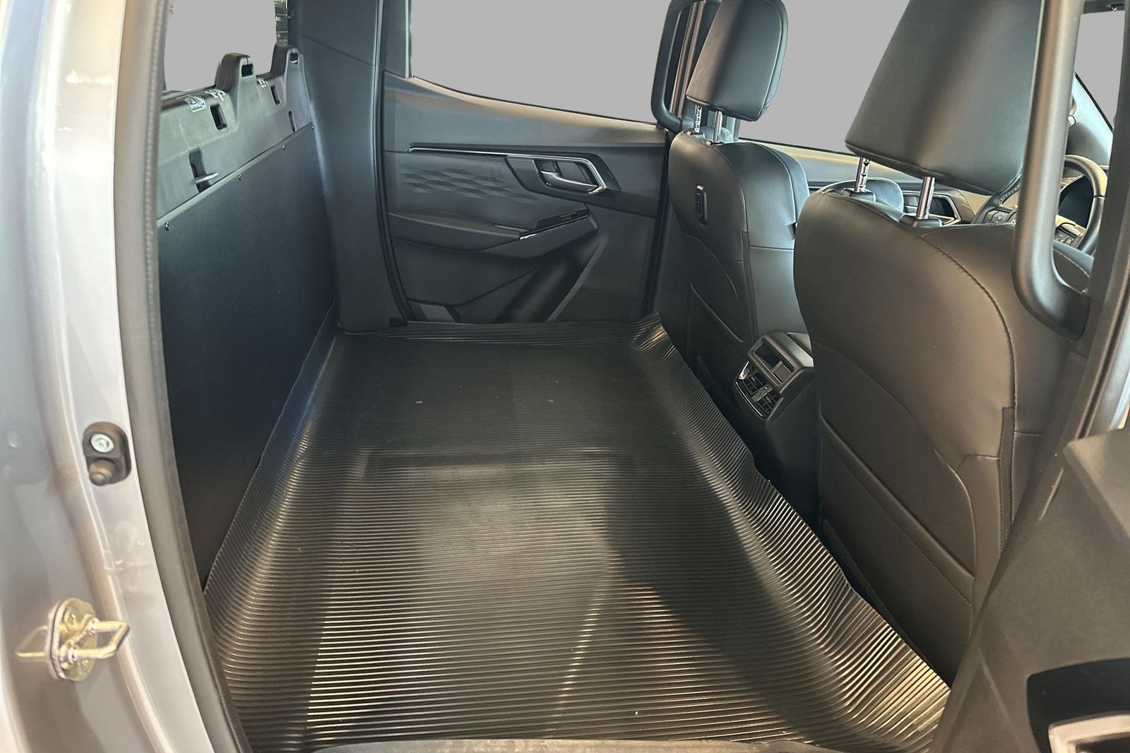 Isuzu D-Max Space Cab 1.9 4WD Automatic, 6-trins, 163ps, 2025