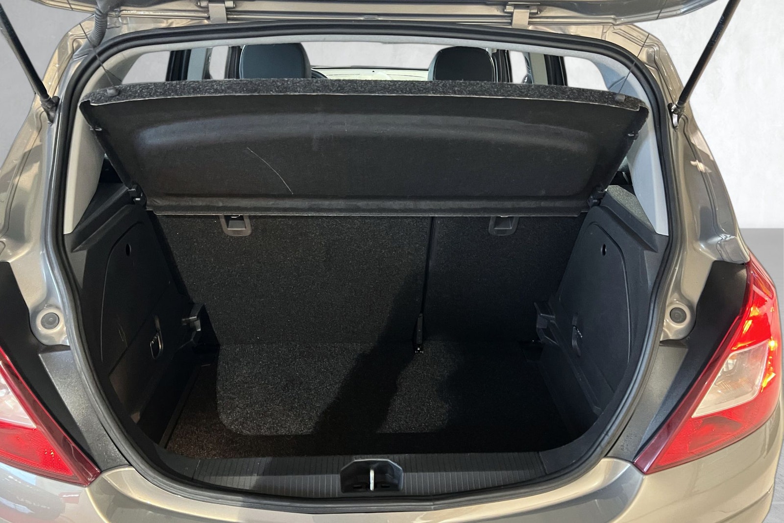 Opel Corsa 5-door 1.4 Automatic, 100hp, 2012