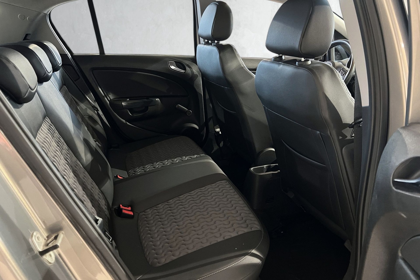 Opel Corsa 5-door 1.4 Automatic, 100hp, 2012