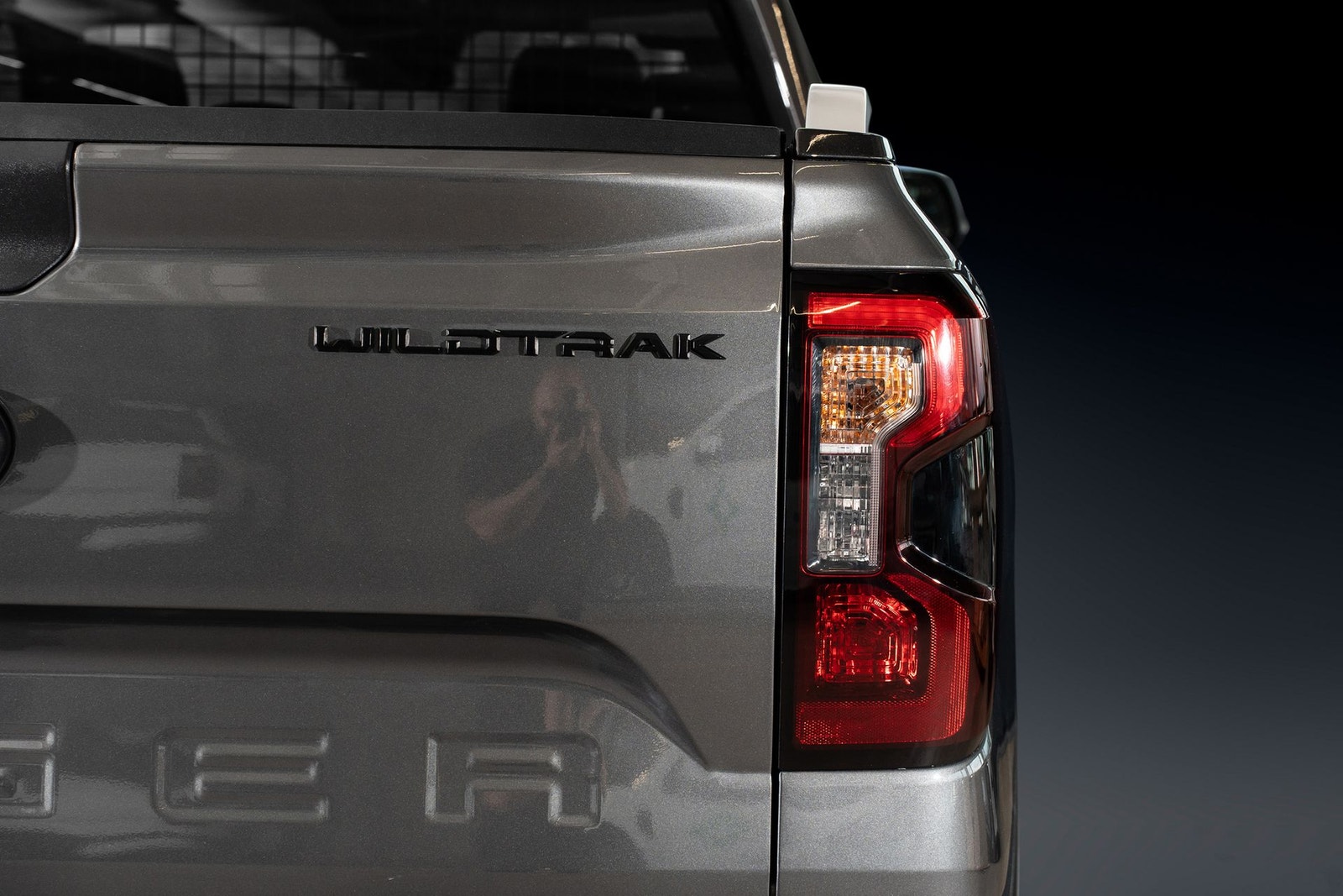 Ford Ranger Double Cab 3.0 V6 EcoBlue e-4WD SelectShift, 10-trins, 240ps, 2025