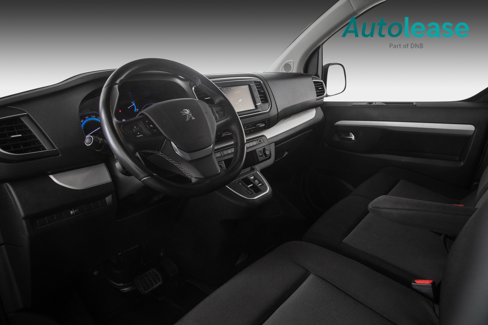Peugeot e-Expert 75, 136ps, 2023