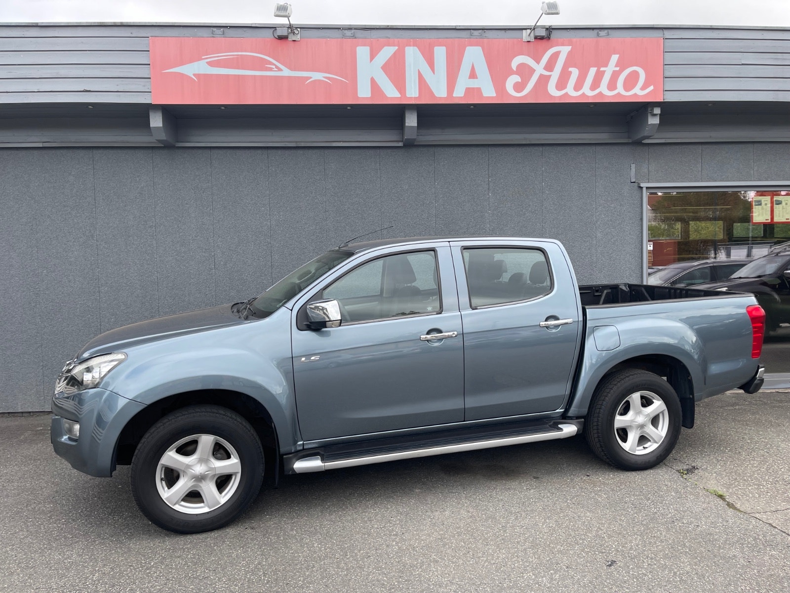 Isuzu D-Max Crew Cab 2.5 4WD Automatic, 5-trins, 163ps, 2013