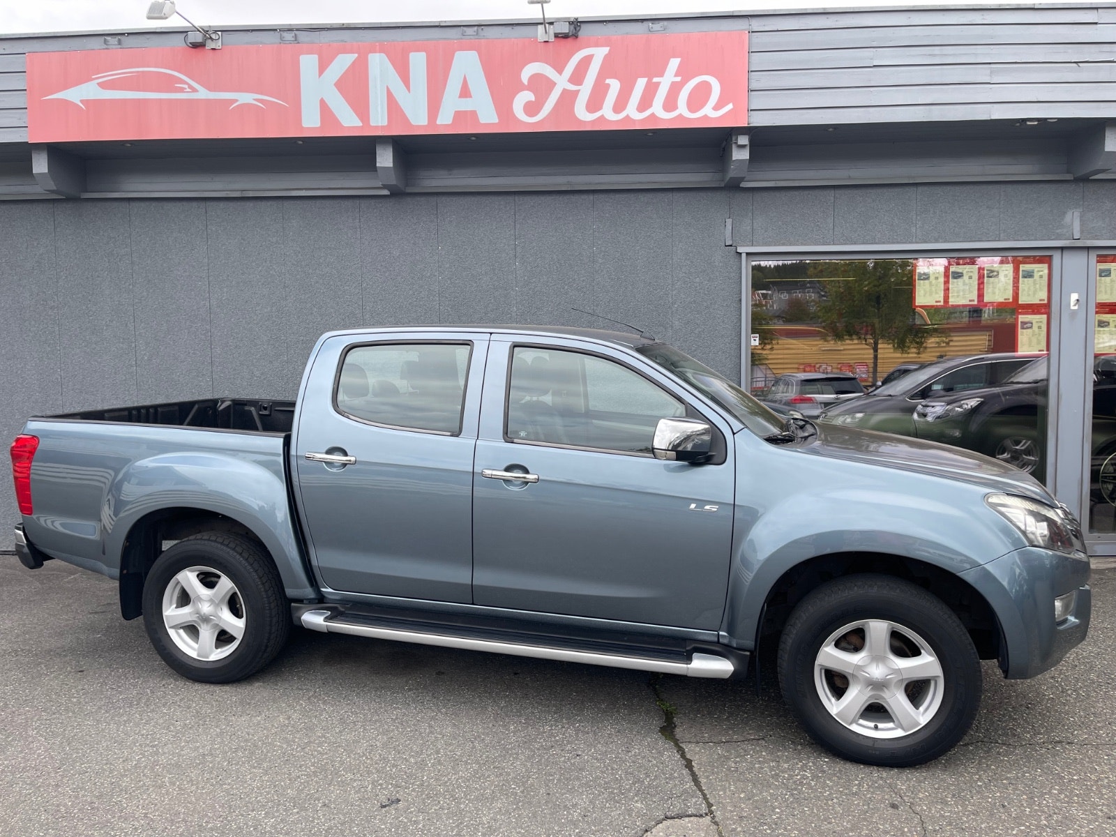 Isuzu D-Max Crew Cab 2.5 4WD Automatic, 5-trins, 163ps, 2013