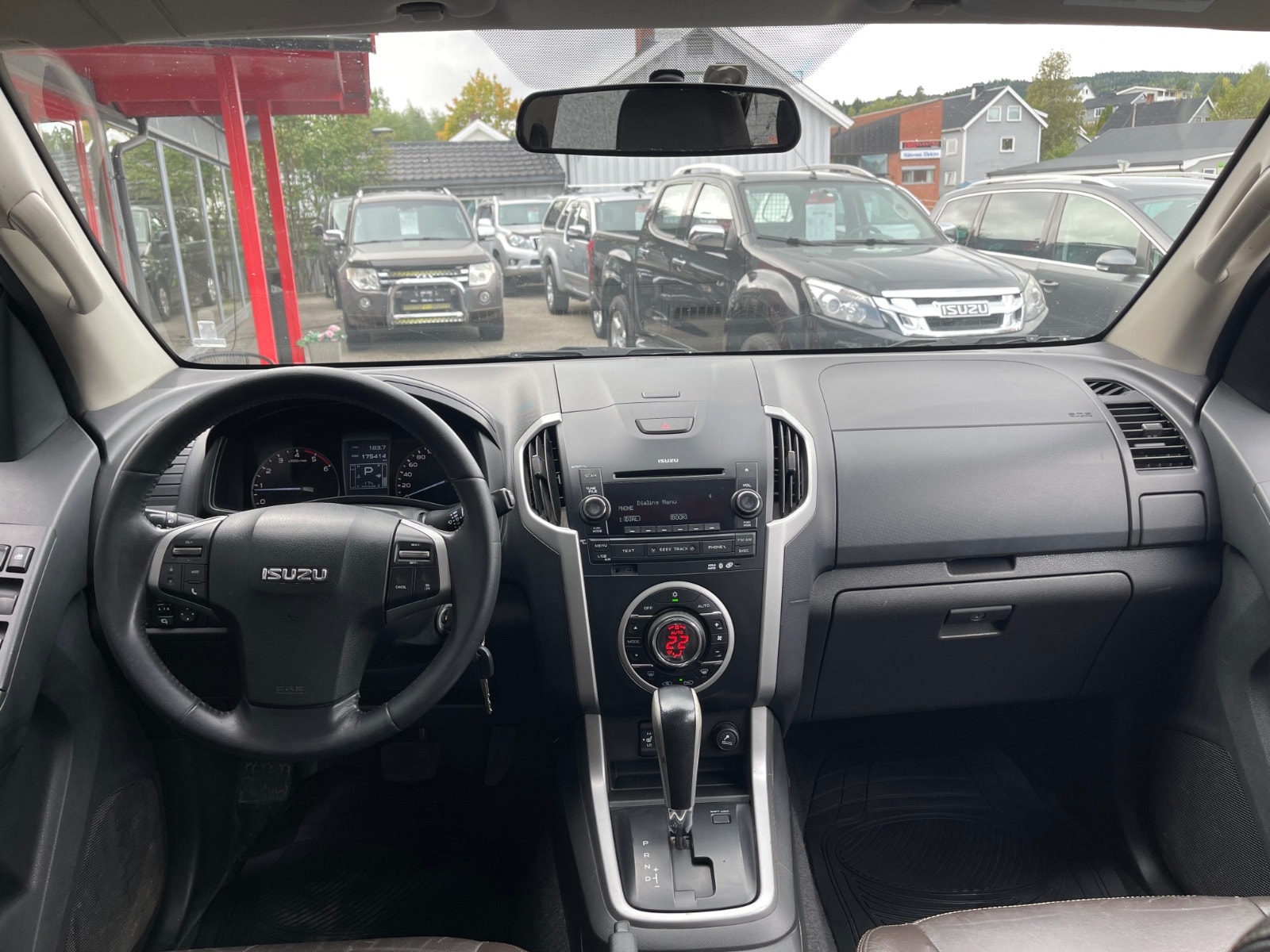 Isuzu D-Max Crew Cab 2.5 4WD Automatic, 5-trins, 163ps, 2013