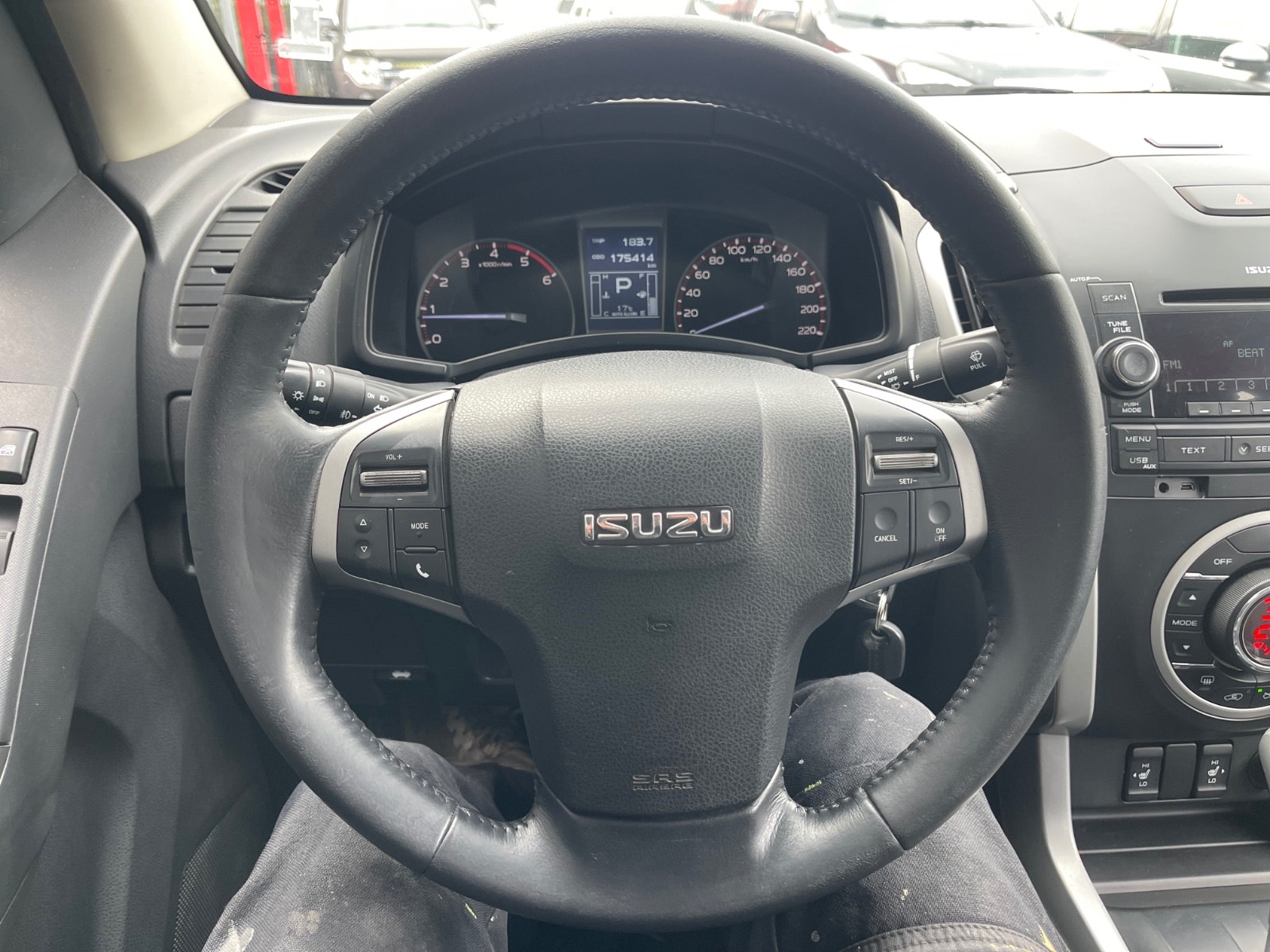 Isuzu D-Max Crew Cab 2.5 4WD Automatic, 5-trins, 163ps, 2013