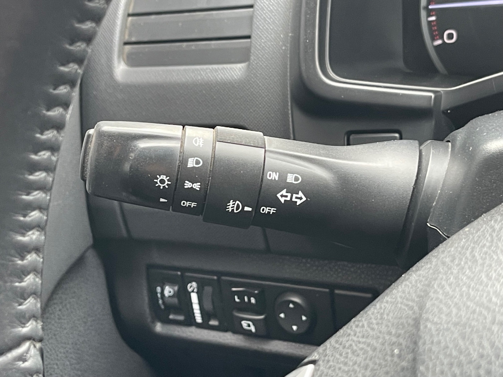 Isuzu D-Max Crew Cab 2.5 4WD Automatic, 5-trins, 163ps, 2013