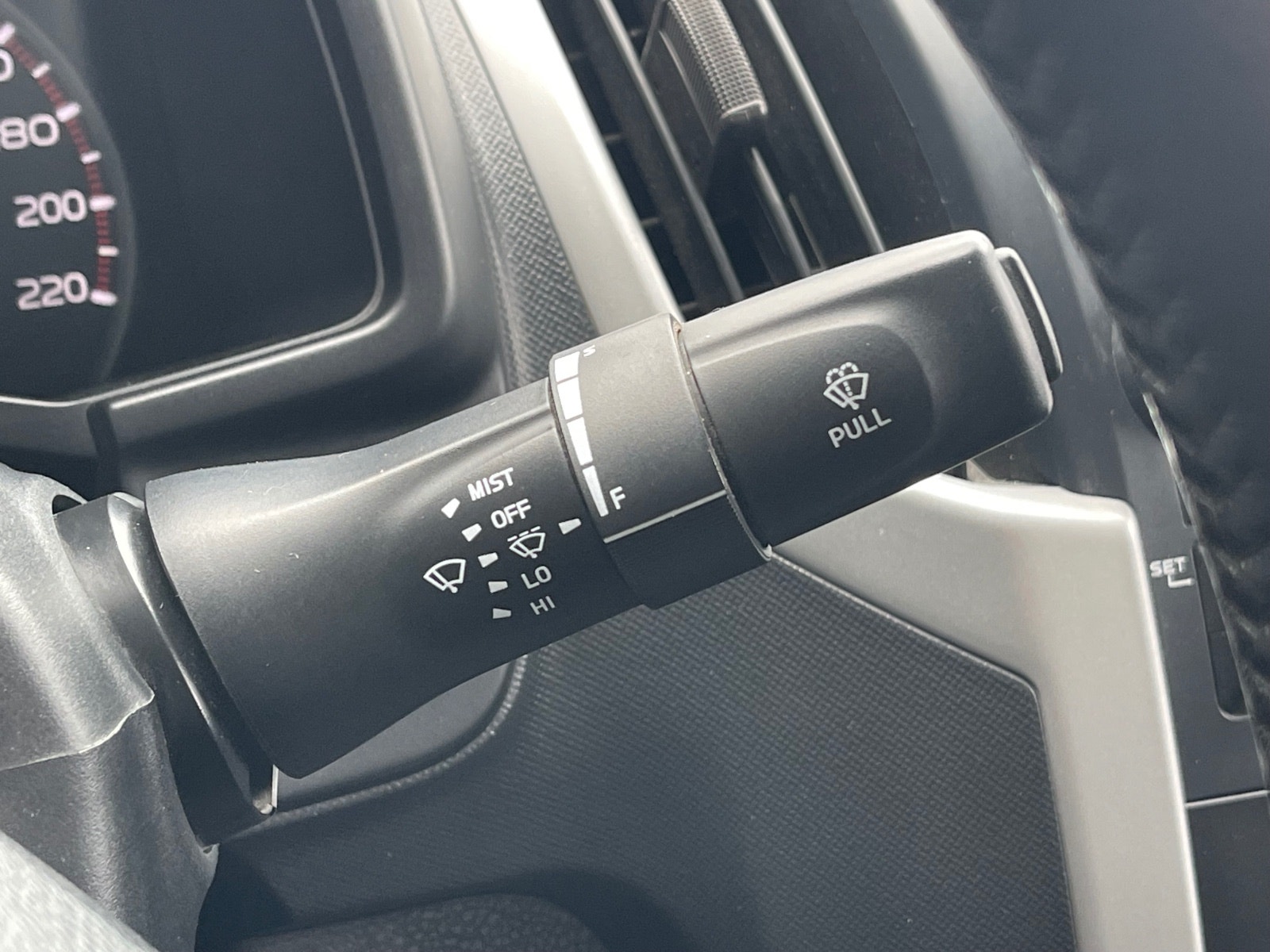 Isuzu D-Max Crew Cab 2.5 4WD Automatic, 5-trins, 163ps, 2013