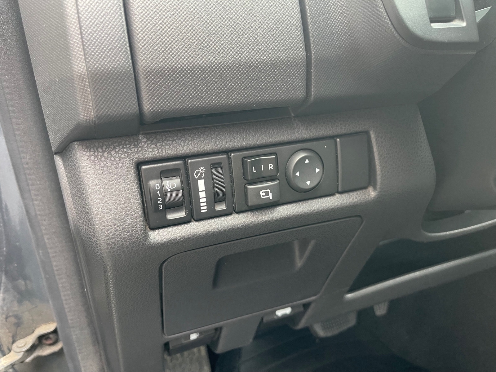 Isuzu D-Max Crew Cab 2.5 4WD Automatic, 5-trins, 163ps, 2013
