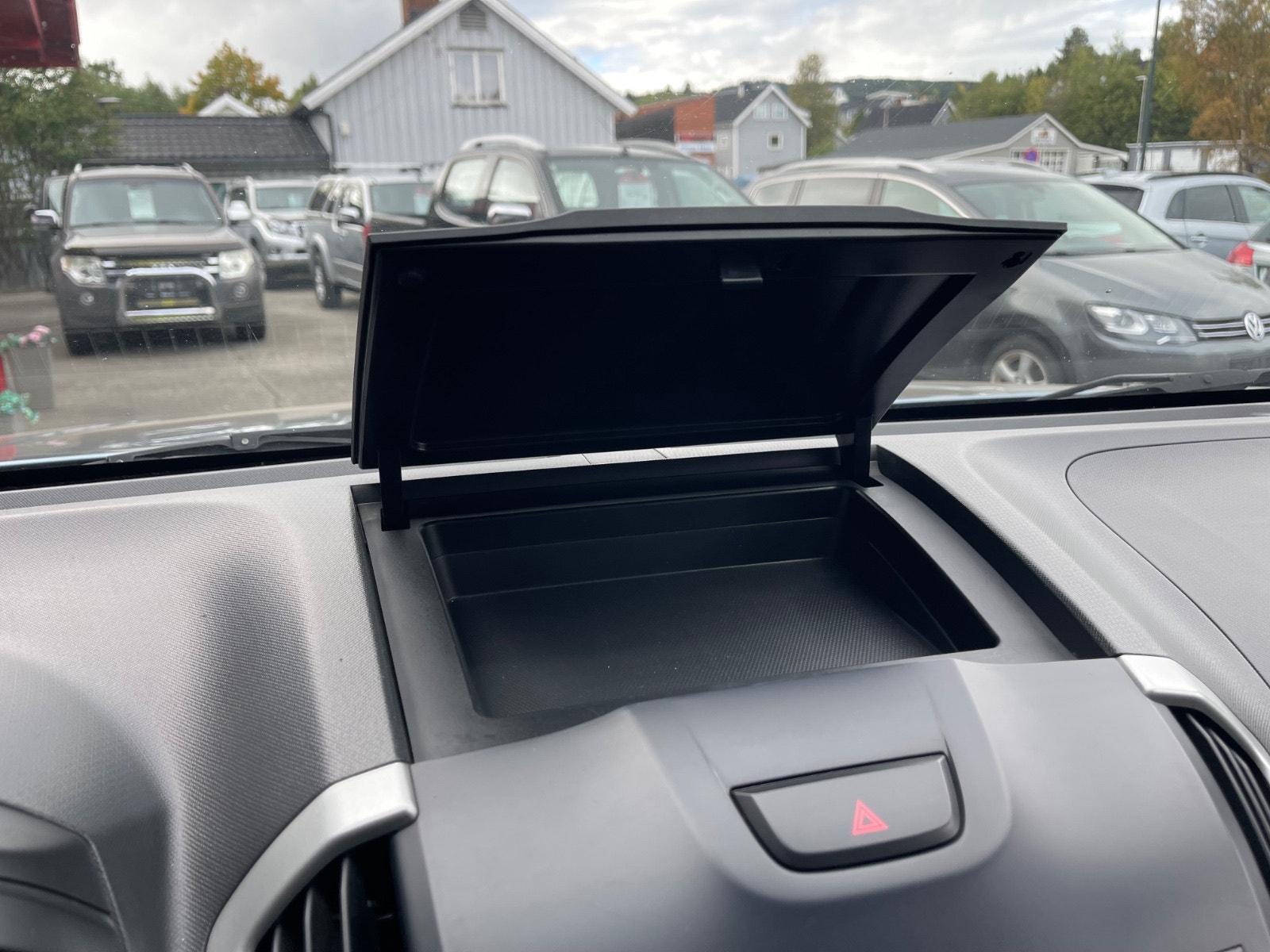 Isuzu D-Max Crew Cab 2.5 4WD Automatic, 5-trins, 163ps, 2013