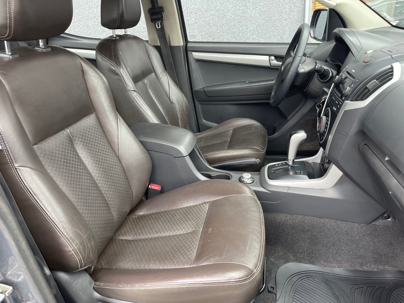 Isuzu D-Max Crew Cab 2.5 4WD Automatic, 5-trins, 163ps, 2013