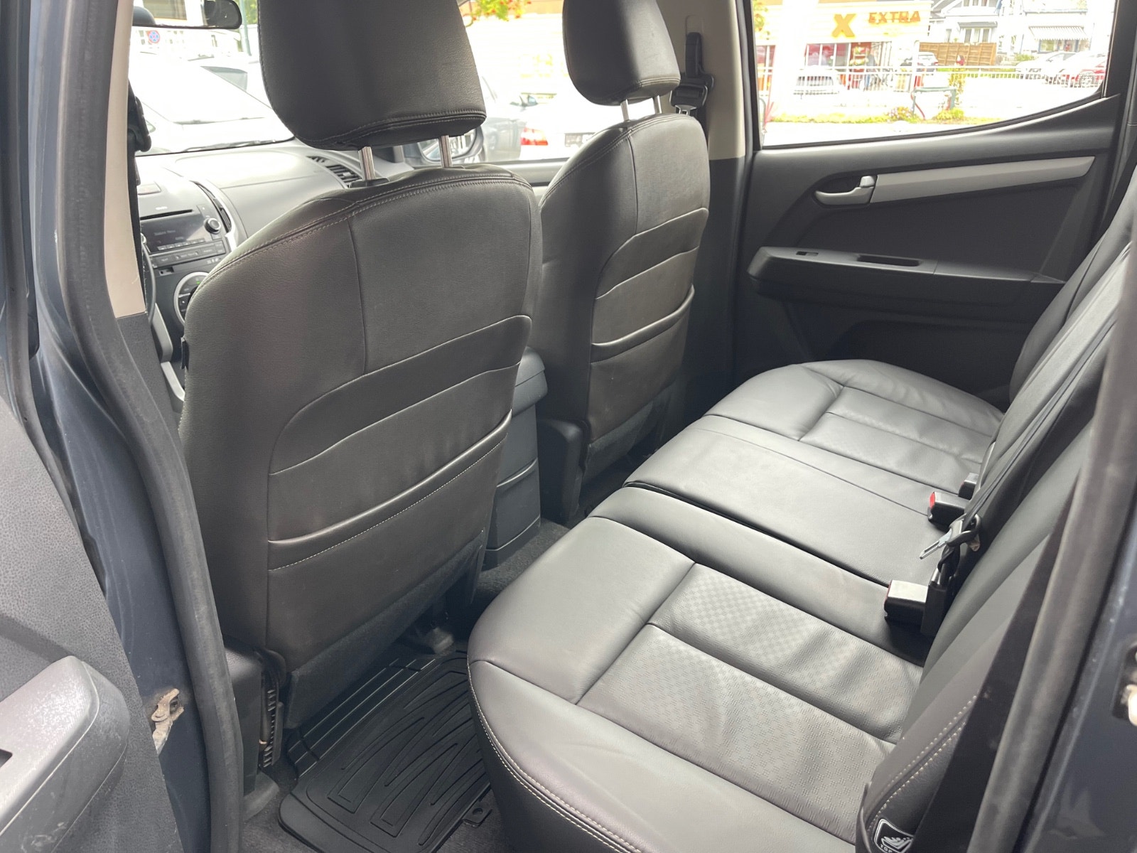 Isuzu D-Max Crew Cab 2.5 4WD Automatic, 5-trins, 163ps, 2013