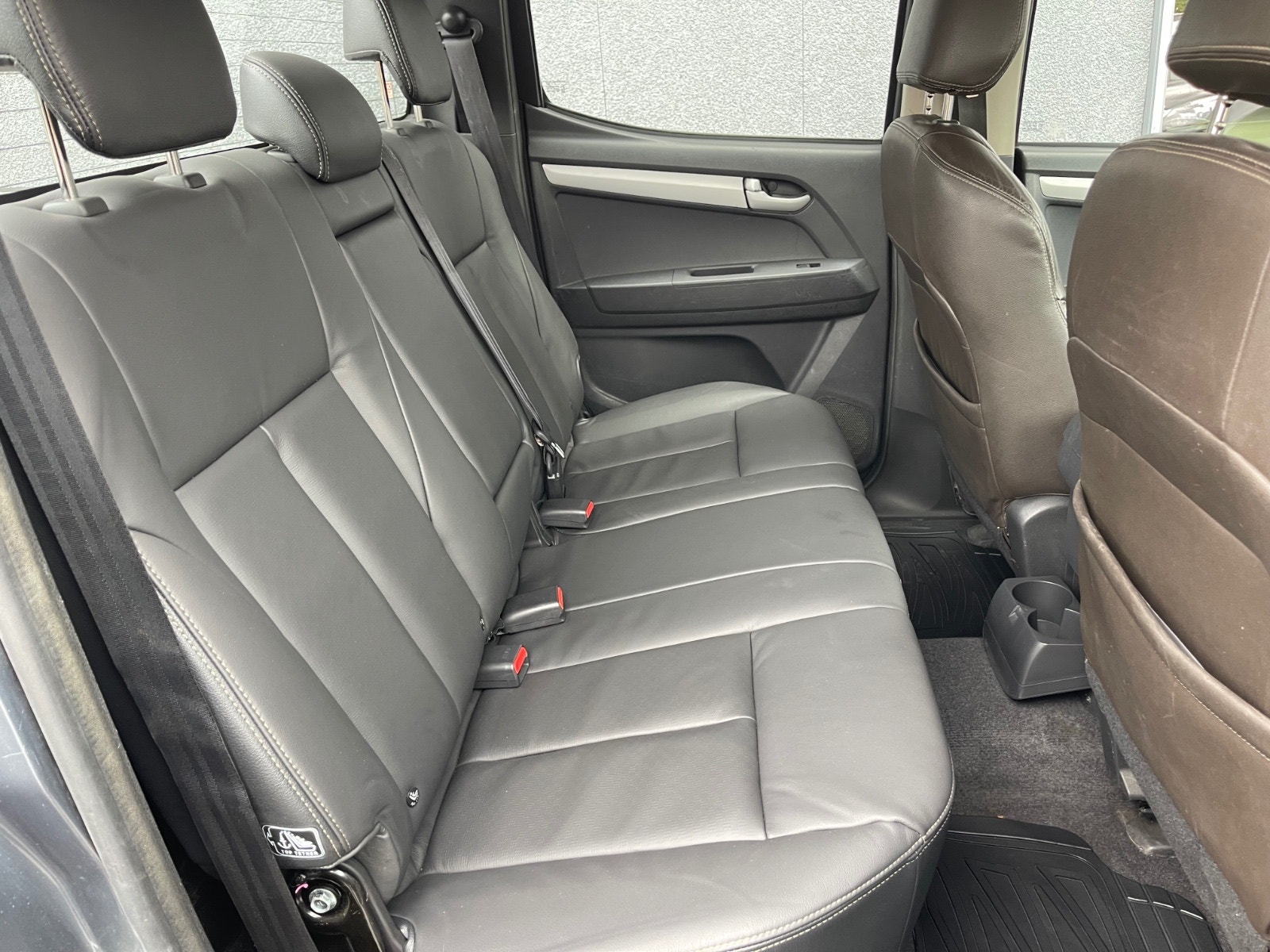 Isuzu D-Max Crew Cab 2.5 4WD Automatic, 5-trins, 163ps, 2013