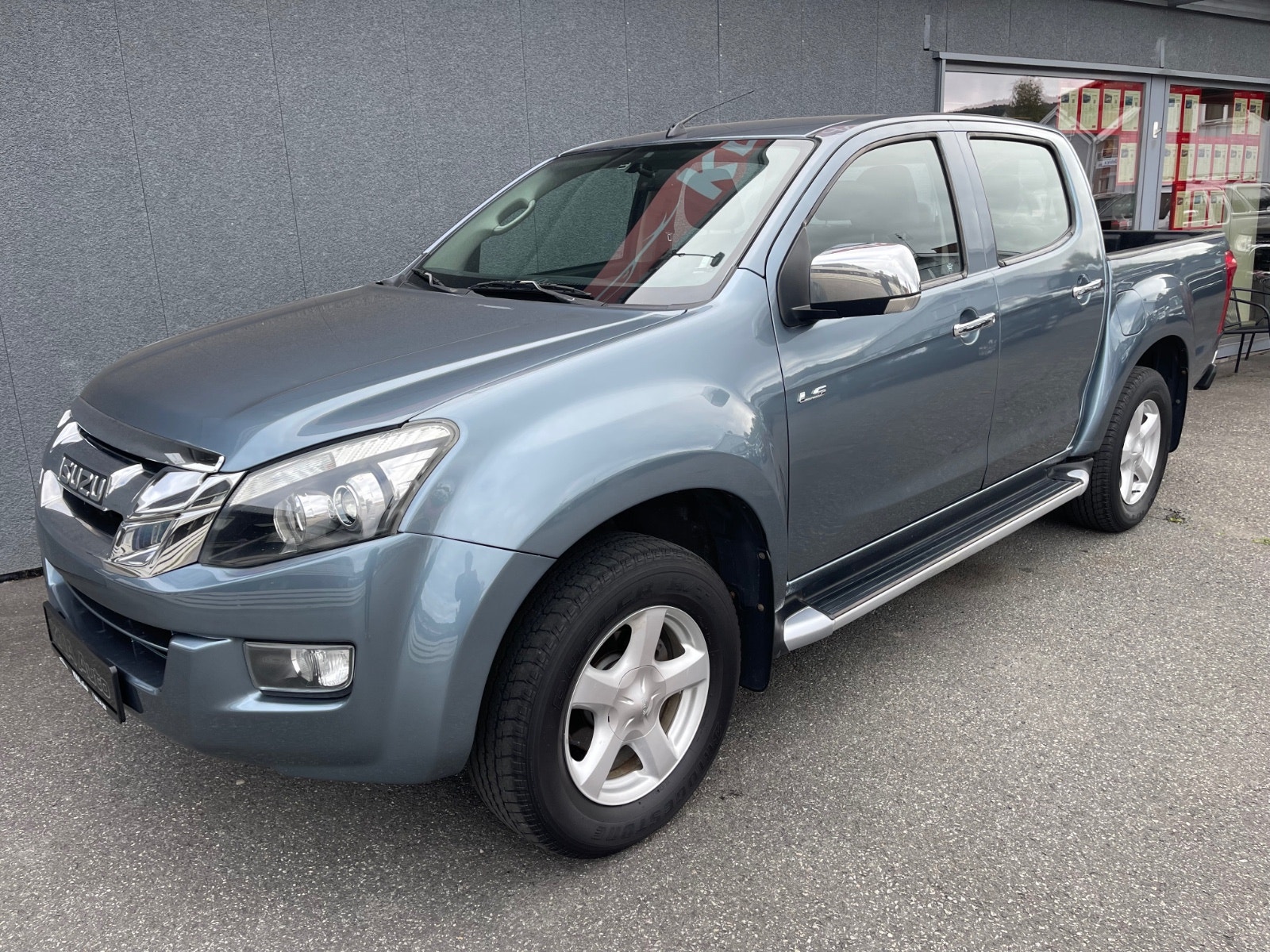 Isuzu D-Max Crew Cab 2.5 4WD Automatic, 5-trins, 163ps, 2013