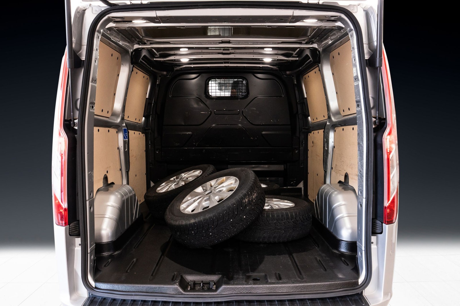 Ford Transit Custom 300 2.0 EcoBlue SelectShift, 130hp, 2023