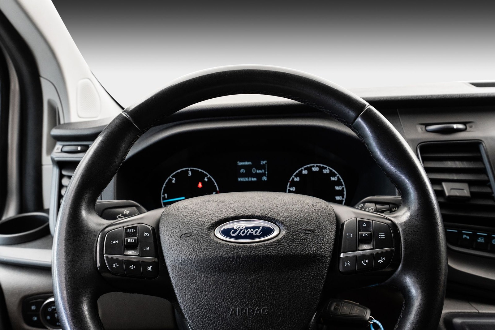 Ford Transit Custom 300 2.0 EcoBlue SelectShift, 130hp, 2023