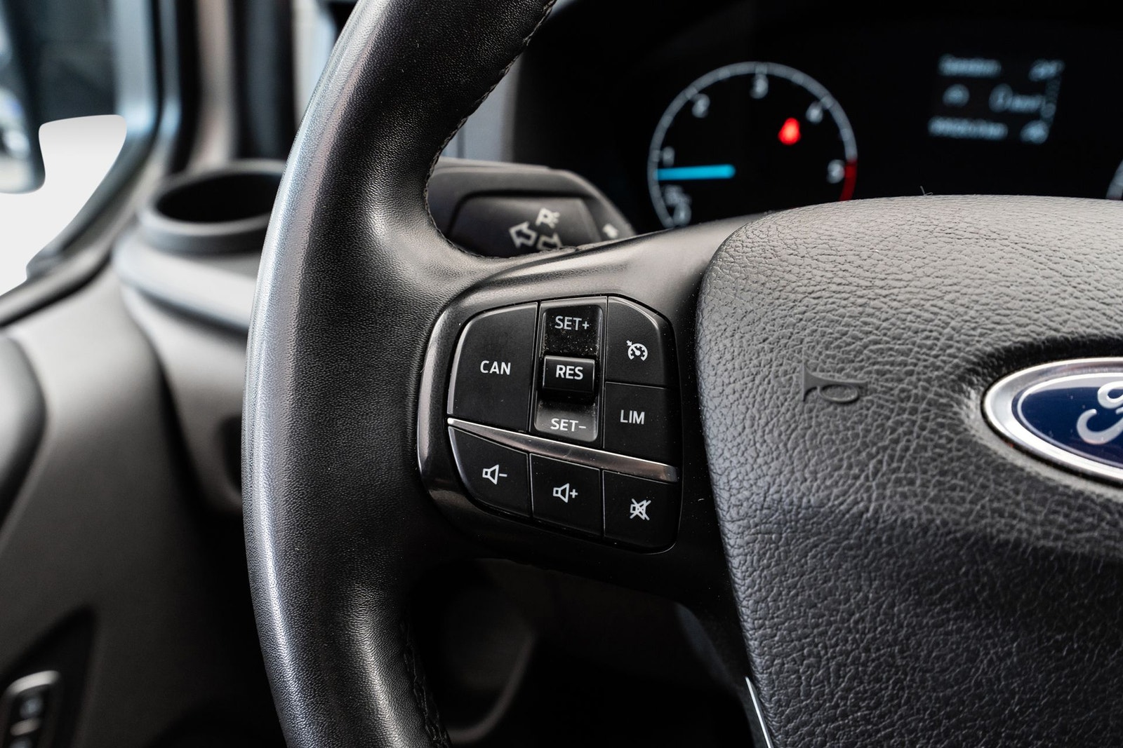 Ford Transit Custom 300 2.0 EcoBlue SelectShift, 130hp, 2023