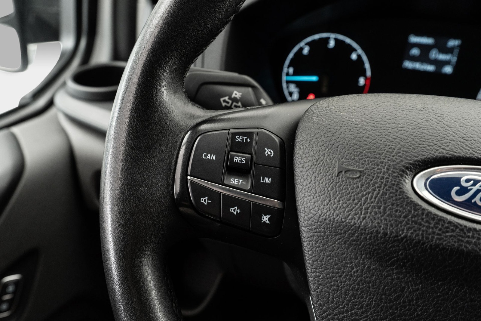 Ford Transit Custom 340 2.0 EcoBlue SelectShift, 130hp, 2023